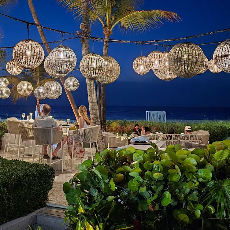 Infiniti Restaurant & Raw Bar, Providenciales, Providenciales