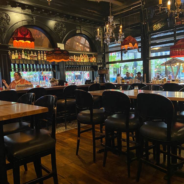 Diablo & Sons Saloon