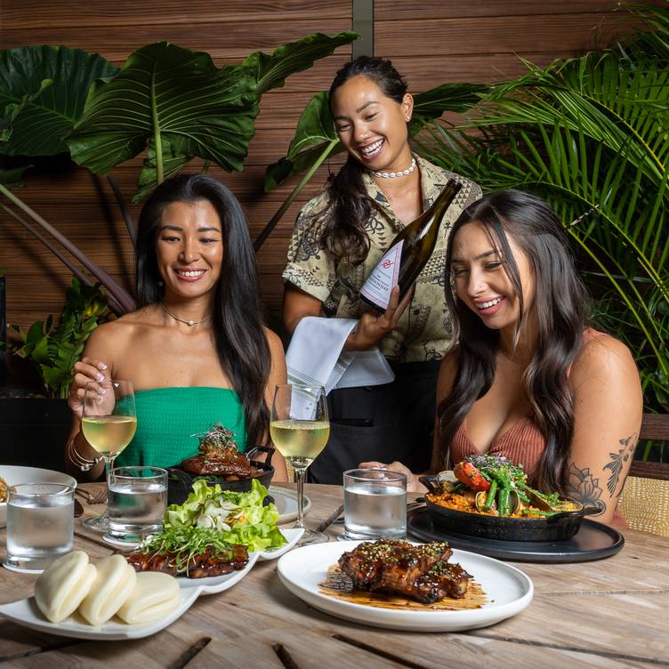 Eating House 1849 by Roy Yamaguchi - Waikiki, Oahu