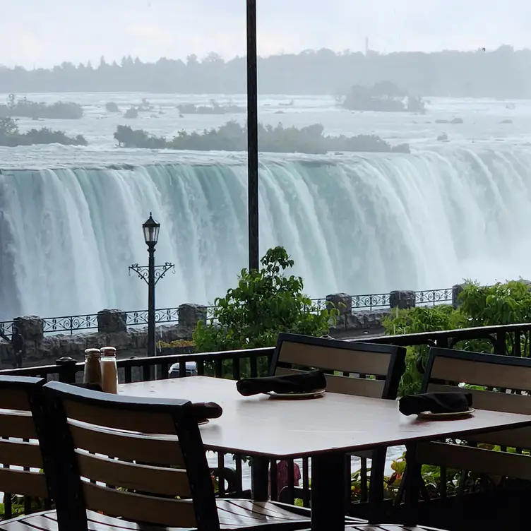 Edgewaters Restaurant, Niagara Falls, ON