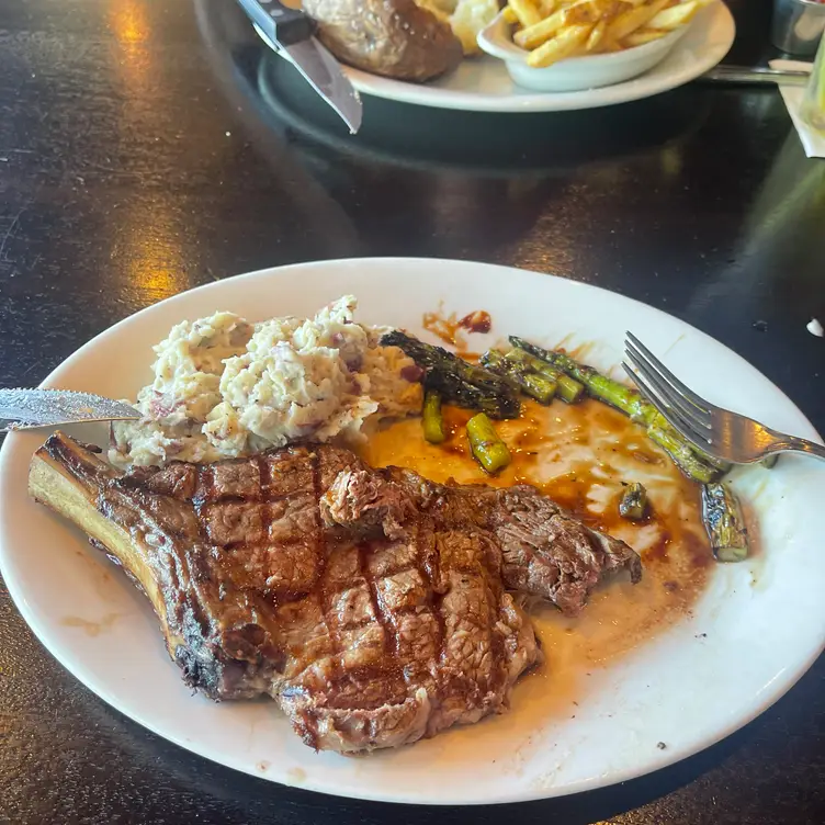 347 Grille by Coach Shula - The Westin Lake Mary, Lake Mary, FL