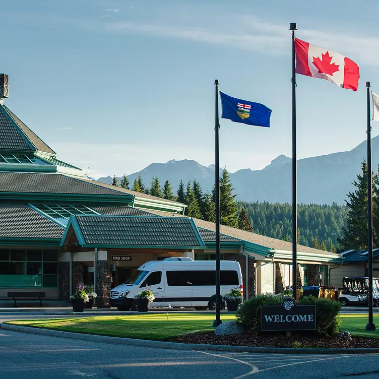 Stanley's Smokehouse - Fairmont Banff Springs Hotel Golf Course, Banff, AB