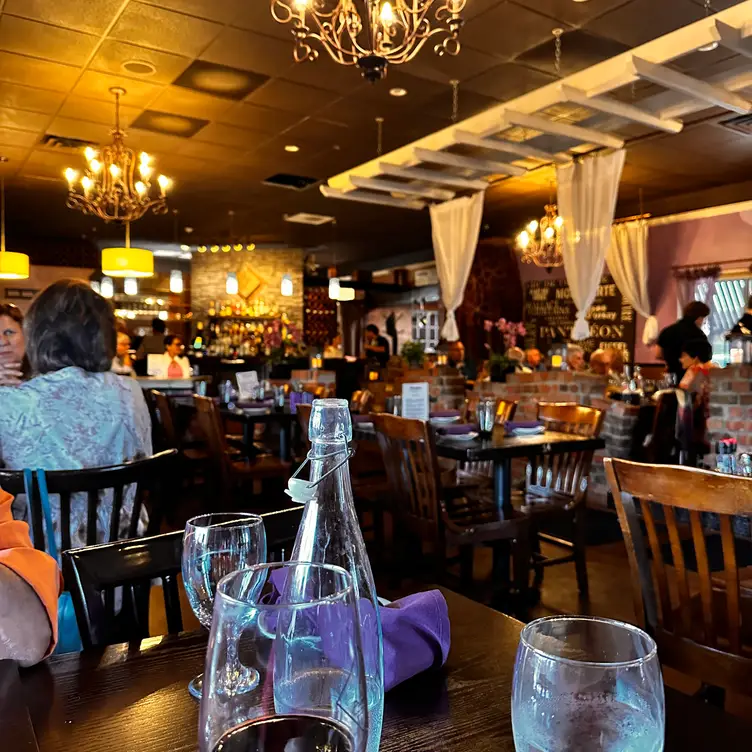 Prosecco Italian Restaurant and Jazz Bar LLC，NYFarmington