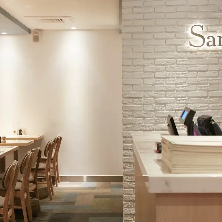 Sarabeth's 台北敦化SOGO店, Taipei City, TPE