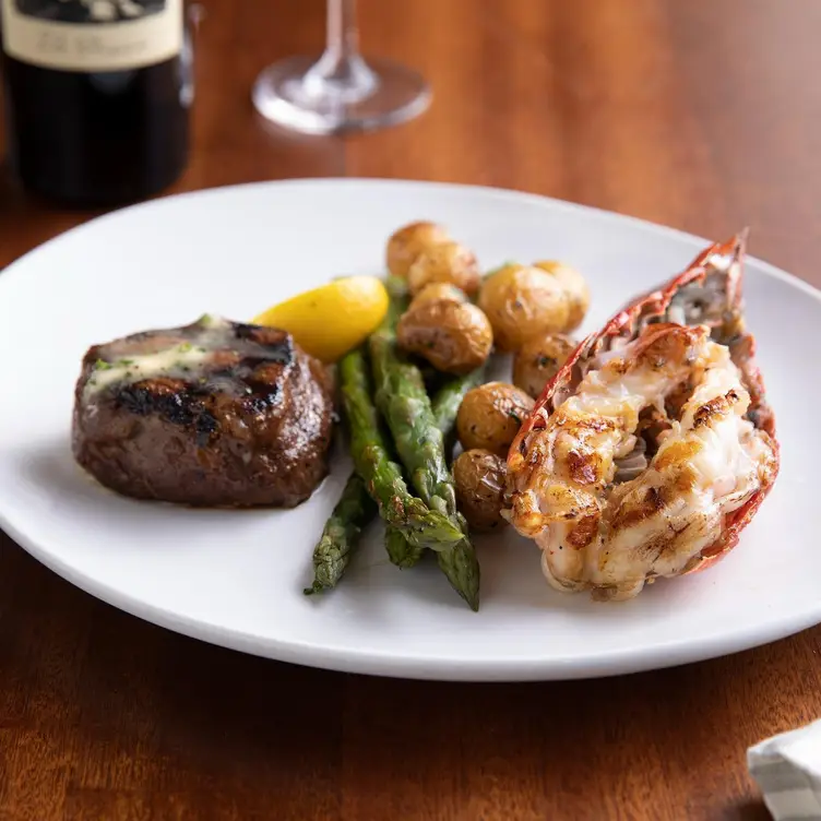 Seasons 52 - Altamonte Springs, Altamonte Springs, FL