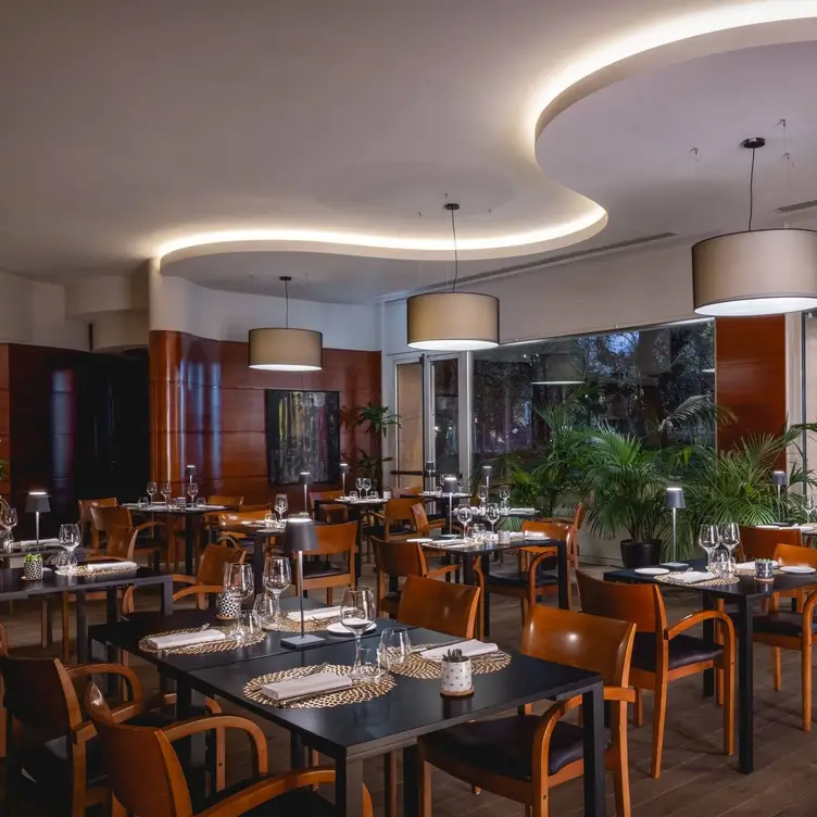 Csn--o- - Il Cairoli Bar & Restaurant by Una Cucina Citta metropolitana di Milano Milano