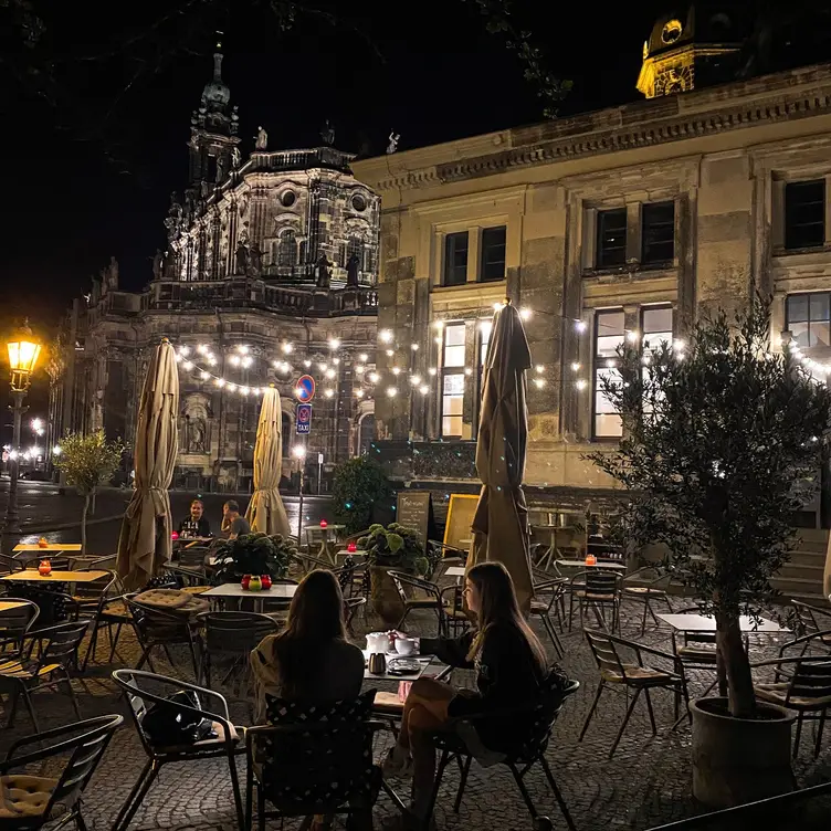 OPERA, Dresden, SN