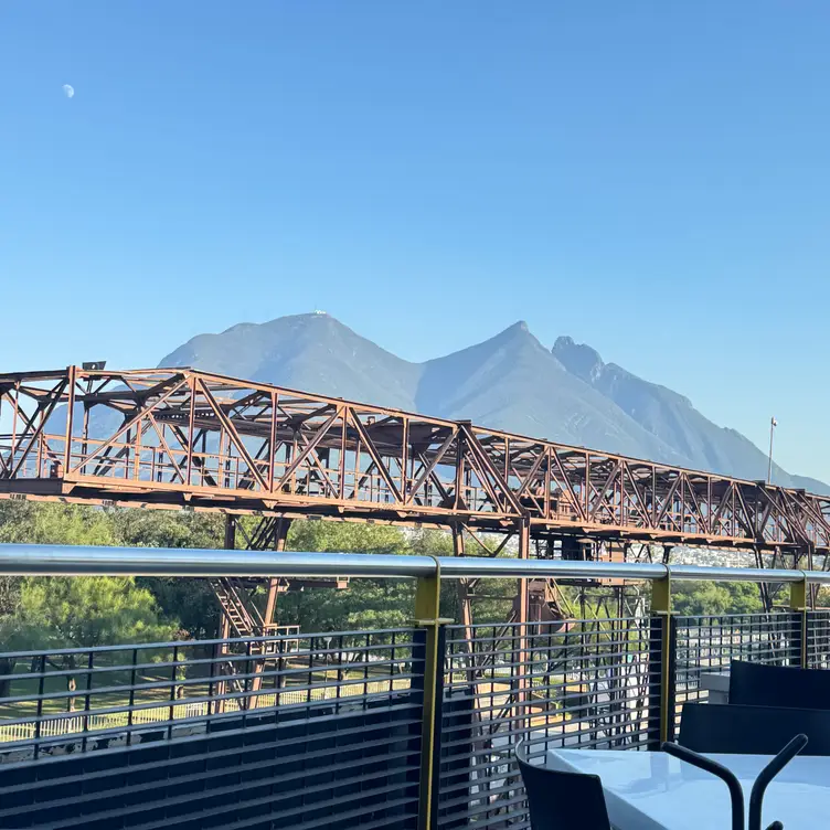 El Lingote, Monterrey, NLE