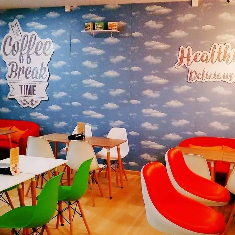 Pretty Easy Healthy Cafe, Singapore, 