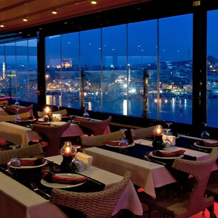 Peninsula Teras Restaurant, Istanbul, IB