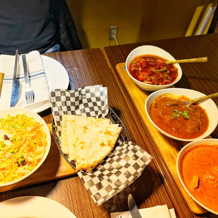 Utsav, Toronto, ON