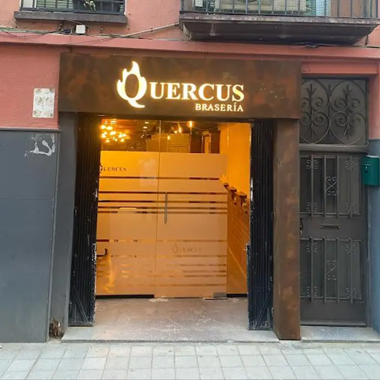 Quercus Brasería, Huesca, AR