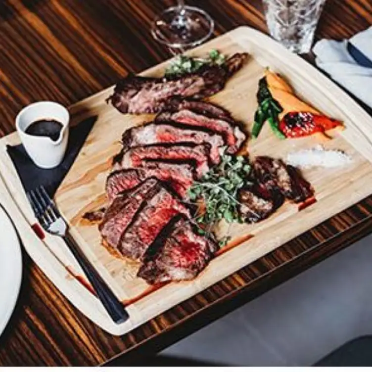 Conversate Profile - Conversate Steak and Seafood, Hamilton, ON