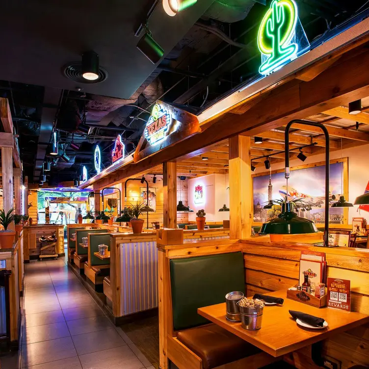 Texas Roadhouse 德州鮮切牛排 民生店Minsheng Store TPE Taipei City