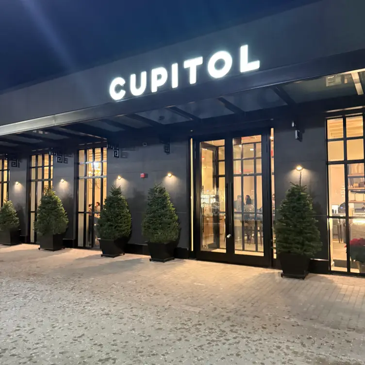 CUPITOL The Restaurant, Skokie, IL