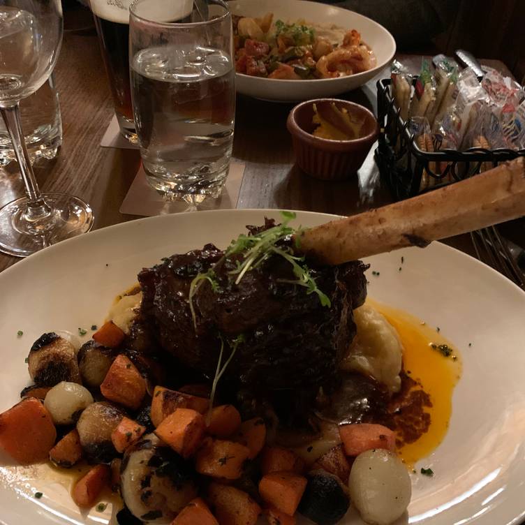 Golden Bee - The Broadmoor - Updated 2026, British Restaurant in Colorado  Springs, CO
