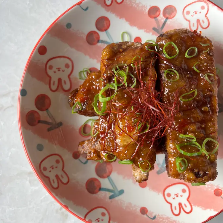 Sweet & Sticky Spare Ribs - Lucky Tiger，MABoston