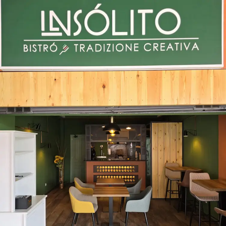 Insolito Bistro CC Yumbo，CNMaspalomas