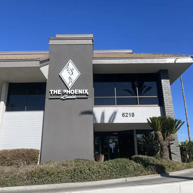 The Phoenix at Sundale CA Bakersfield