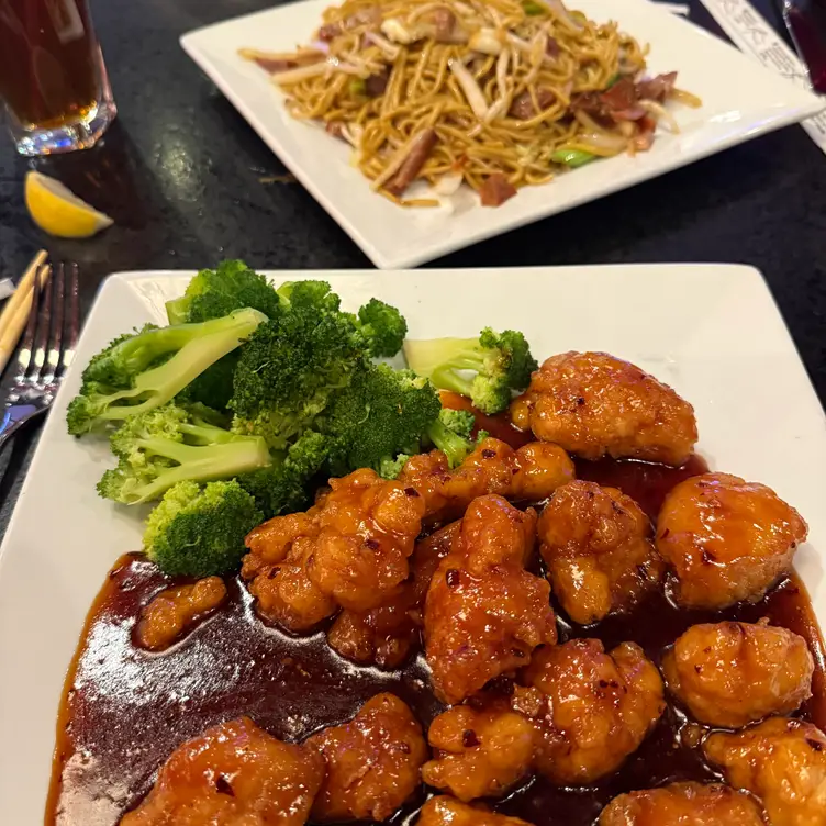 Lillie's Asian Cuisine - Atlantic City, Atlantic City, NJ