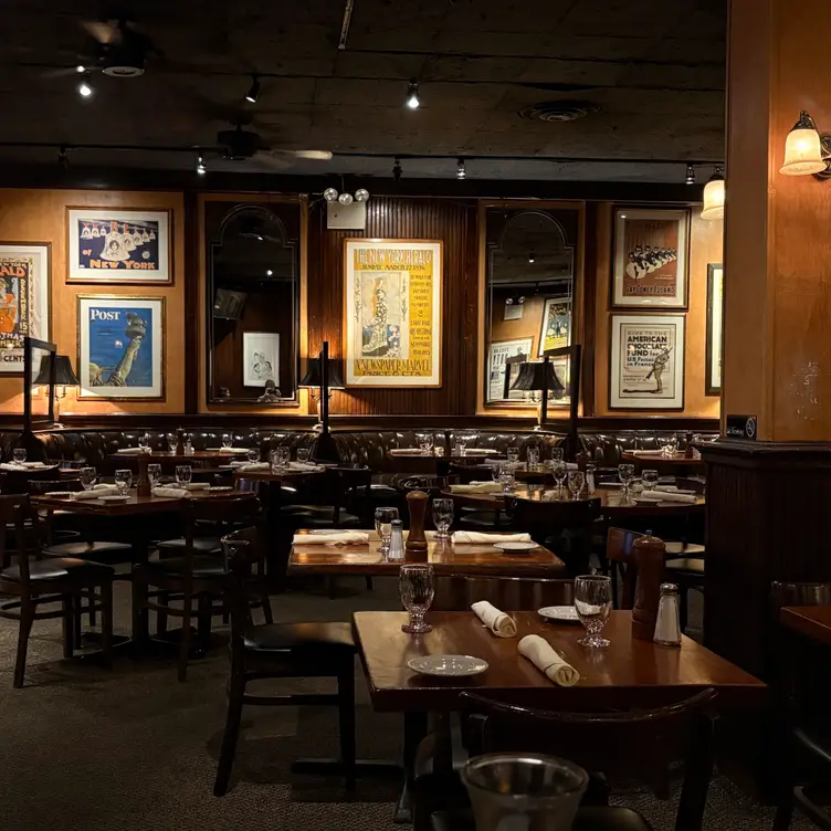 Knickerbocker Bar and Grill，NYNew York