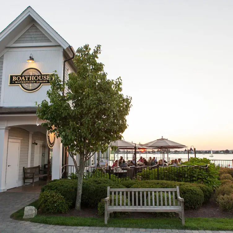 Boat House Waterfront Dining，RITiverton