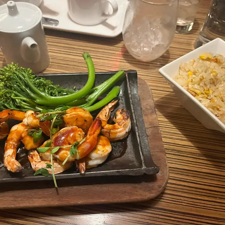 Ooka Japanese Sushi & Hibachi Steakhouse, Montgomeryville, PA