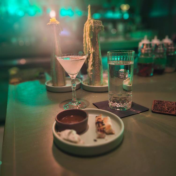 The Cocktail Lounge at 3rd