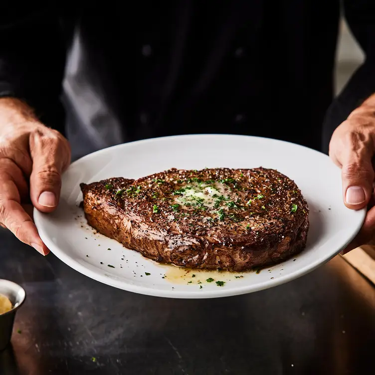 Fleming's Steakhouse - Des Moines，IAWest Des Moines