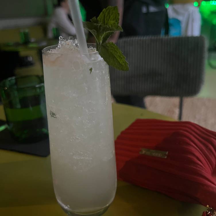 The Cocktail Lounge at 3rd