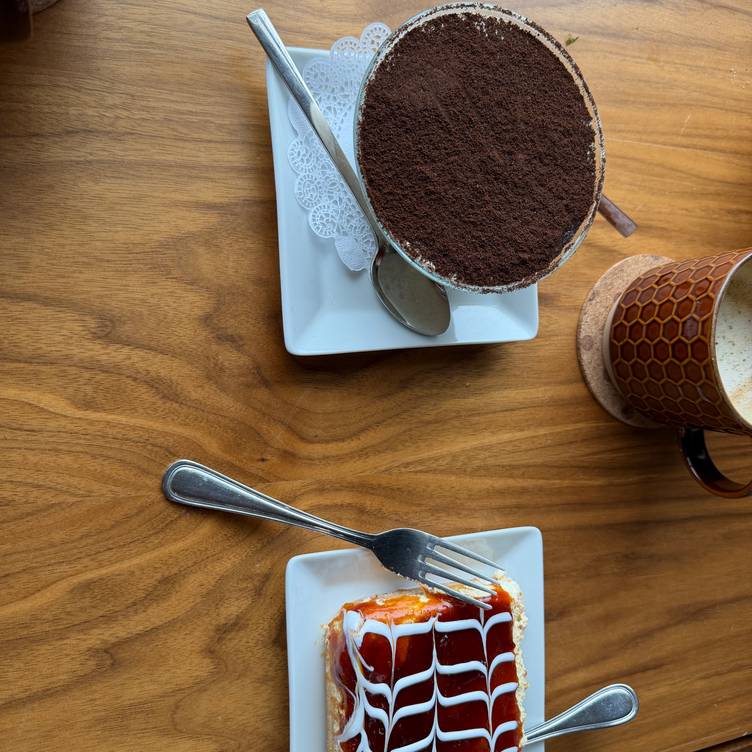 Pin design and SEO tips for coffee cake pinterest ideas