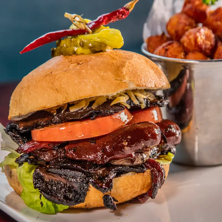 Portobello Mushroom Burger - J Graham's Cafe，KYLouisville