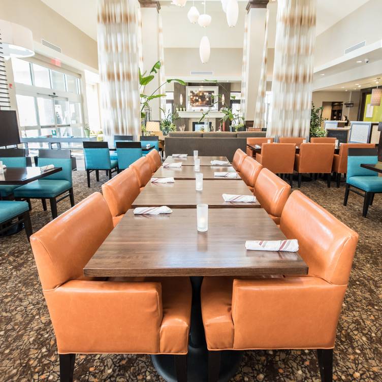 Ch Fields Craft Kitchen Hilton Garden Inn At Iup Restaurant