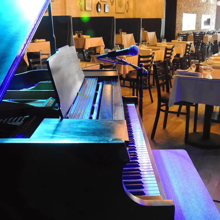 Pacific Room Baby Grand - Pacific Room, Seattle, WA