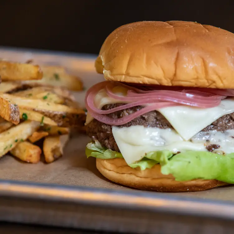 Stove and Tap Malvern Updated 2024, American Restaurant in Malvern, PA