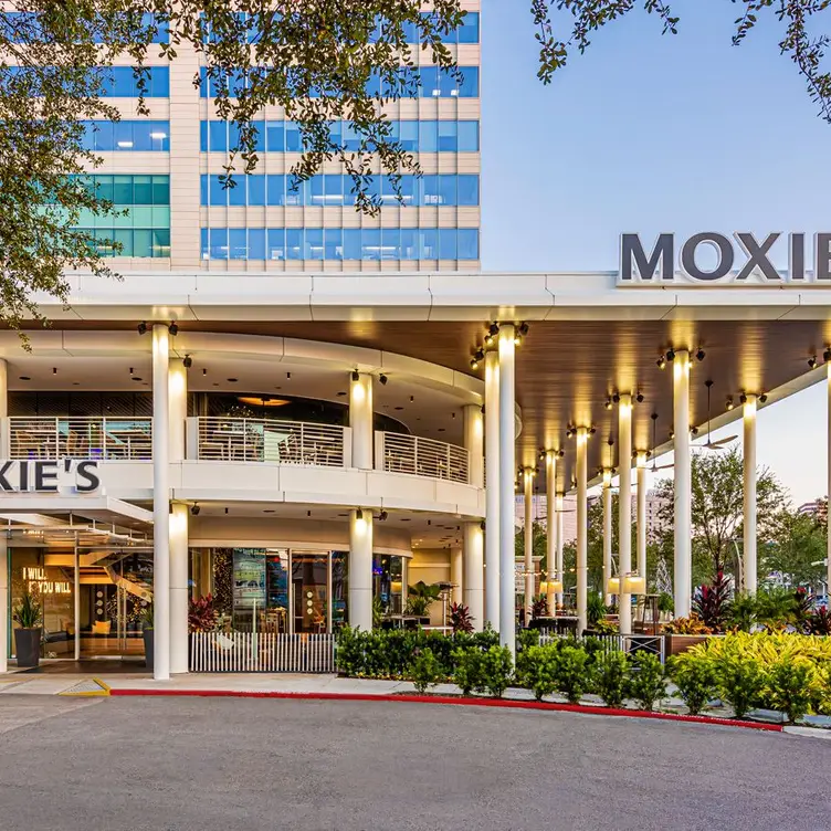Moxies - Houston, Houston, TX