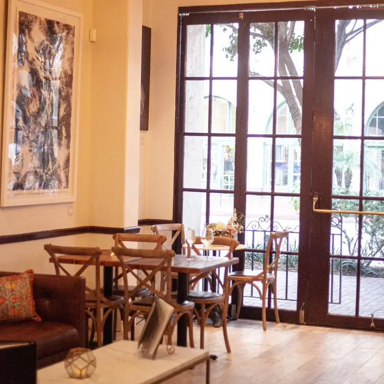 Gioia Wine Lounge & Restaurant, Santa Barbara, CA