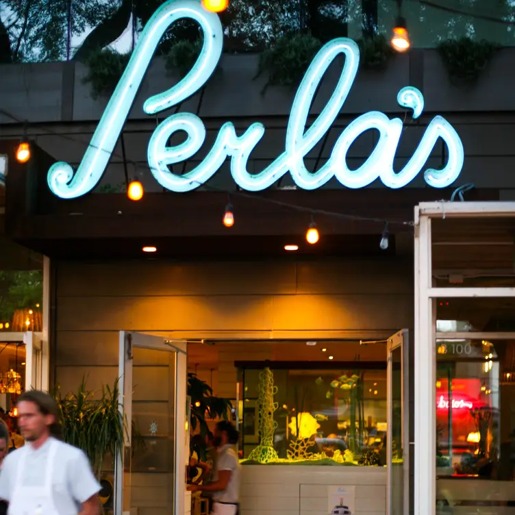 Perla's Seafood and Oyster Bar, Austin, TX