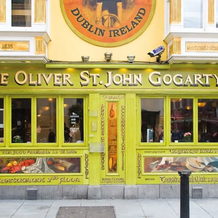 Oliver St.John Gogarty, Dublin, Co. Dublin