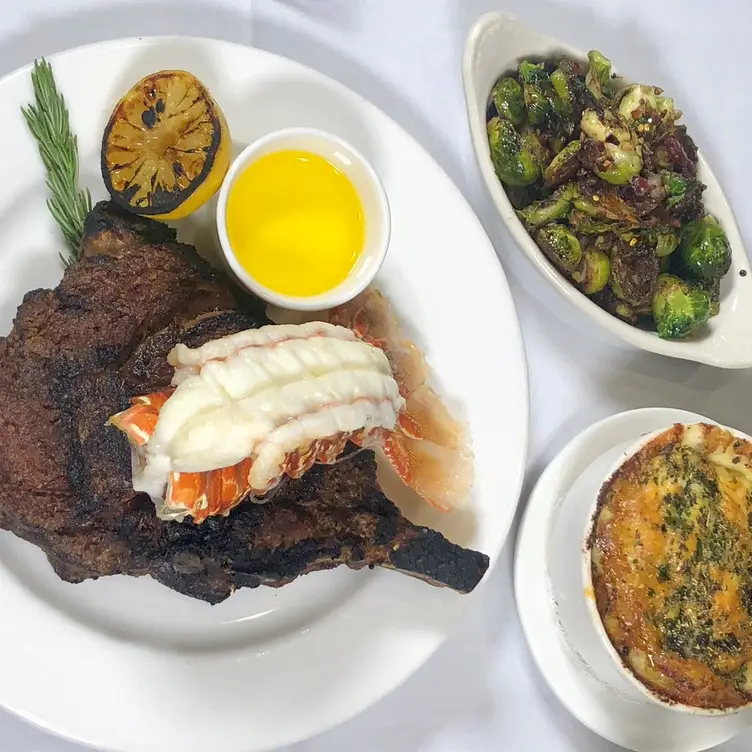 Frankie Rowland's Steakhouse - Salem VA Salem