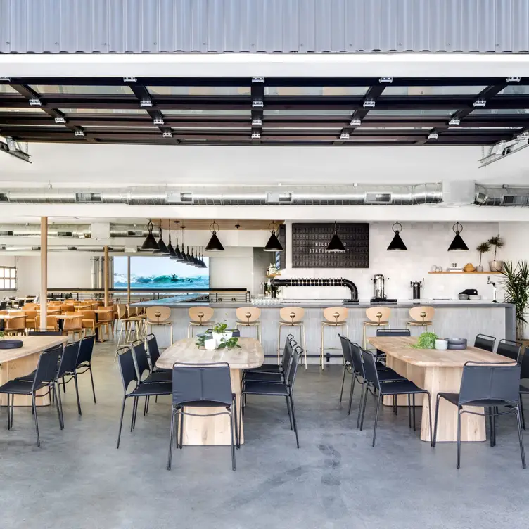 Station Craft Brewery + Kitchen，CADana Point