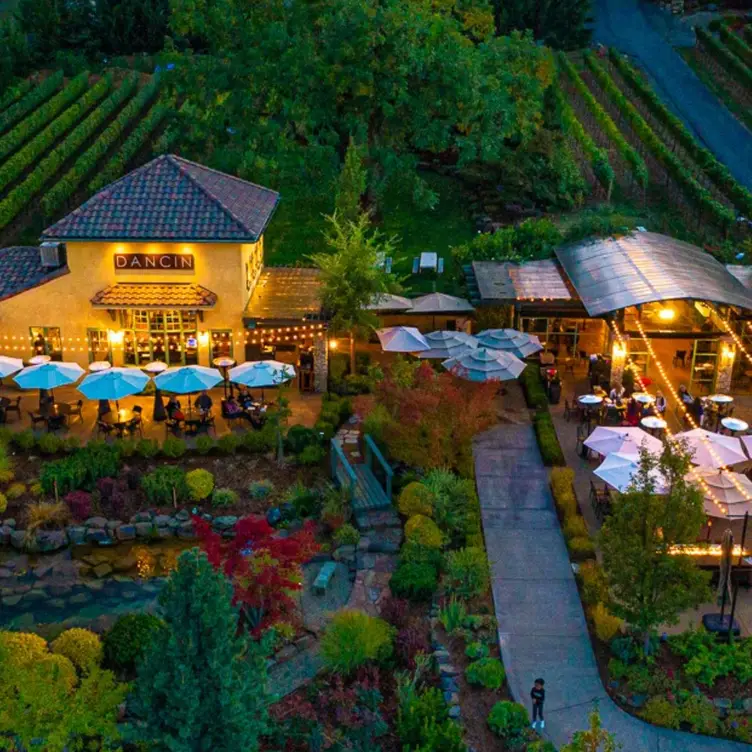 DANCIN Vineyards - A DANCIN Experience, Medford, OR