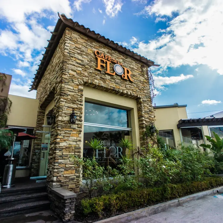 CAFE DE LA FLOR - MACROPLAZA, Tijuana, BCN