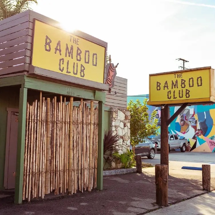 The Bamboo Club，CALong Beach