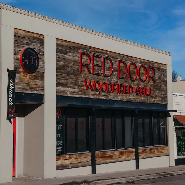 Red Door Woodfired Grill - Brookside，MOKansas City