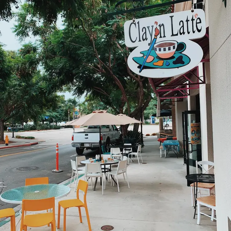 Clay n‘ Latte, Vista, CA