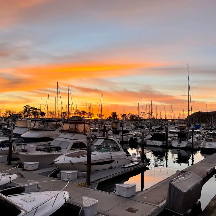 Harpoon Henry's Seafood Restaurant CA Dana Point