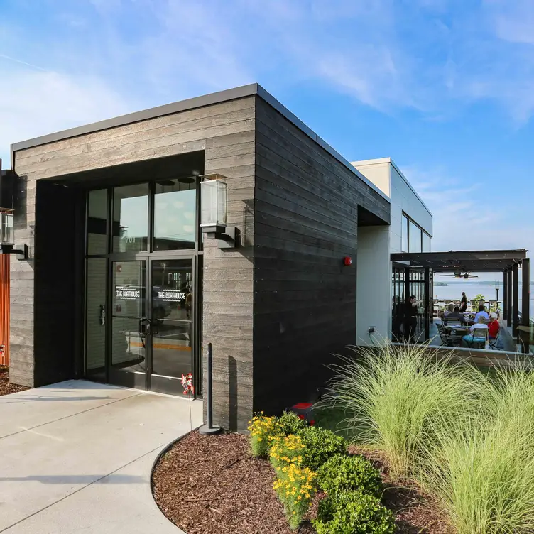 The Boathouse at City Point VA Hopewell