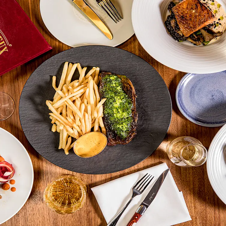 Venteux Brasserie, Cafe, & Oyster Bar Restaurant Chicago, , IL