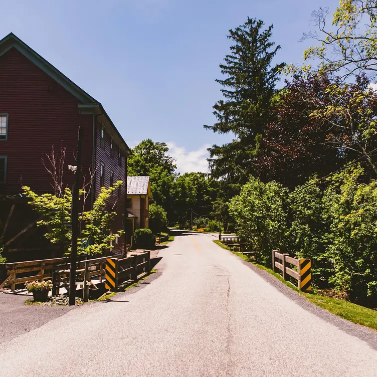 Waterwheel Restaurant Inn at Gristmill Square Top Rated Restaurant